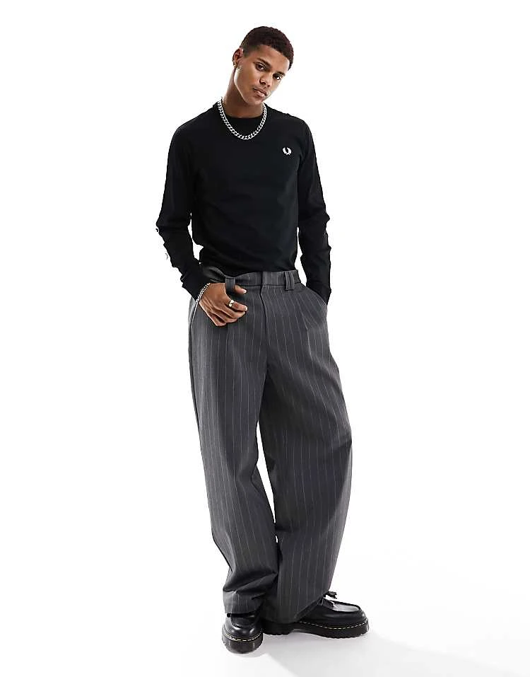 Fred Perry Long Sleeve Taped Ringer T-shirt In Black For Men 5 Fred Perry Long Sleeve Taped Ringer T-shirt In Black For Men - Image 3