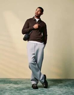 Fred Perry Half Zip Sweatshirt In Dark Brown With Collar Detail For Men 9 Fred Perry Half Zip Sweatshirt In Dark Brown With Collar Detail For Men -Modish Men Wear 207457333 3