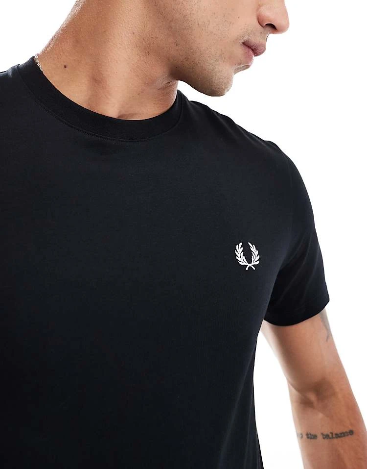 Fred Perry T-shirt In Black With Vertical Logo Back Print For Men 6 Fred Perry T-shirt In Black With Vertical Logo Back Print For Men - Image 4