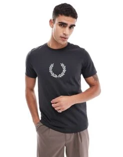 Fred Perry T-shirt In Grey With Flocked Laurel Wreath For Men