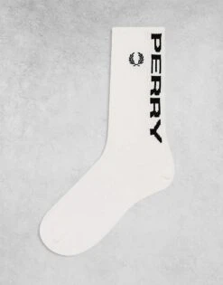 Fred Perry Jacquard Logo Socks In White For Men