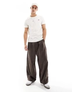 Fred Perry Twin Tipped T-shirt In Off White For Men 10 Fred Perry Twin Tipped T-shirt In Off White For Men -Modish Men Wear 207458962 4